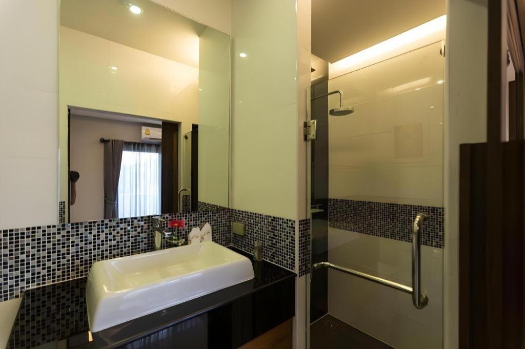 Vulcano Hotel At Nimman Csiangmaj Kültér fotó